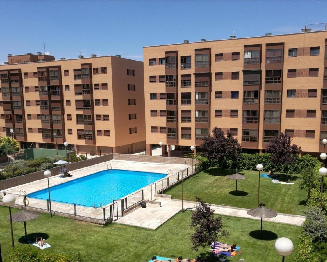 Deyanira Suite, Aeropuerto, Ifema Madrid Kültér fotó